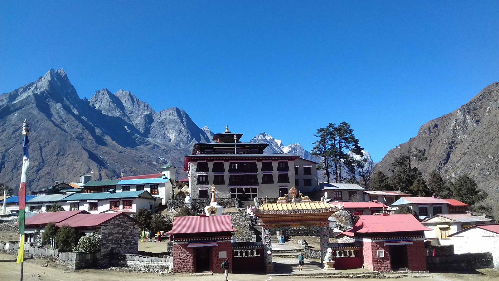 Ama-Dablam-Base-Camp-Trek-3